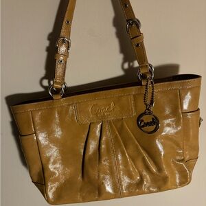 Vintage coach bag patent leather